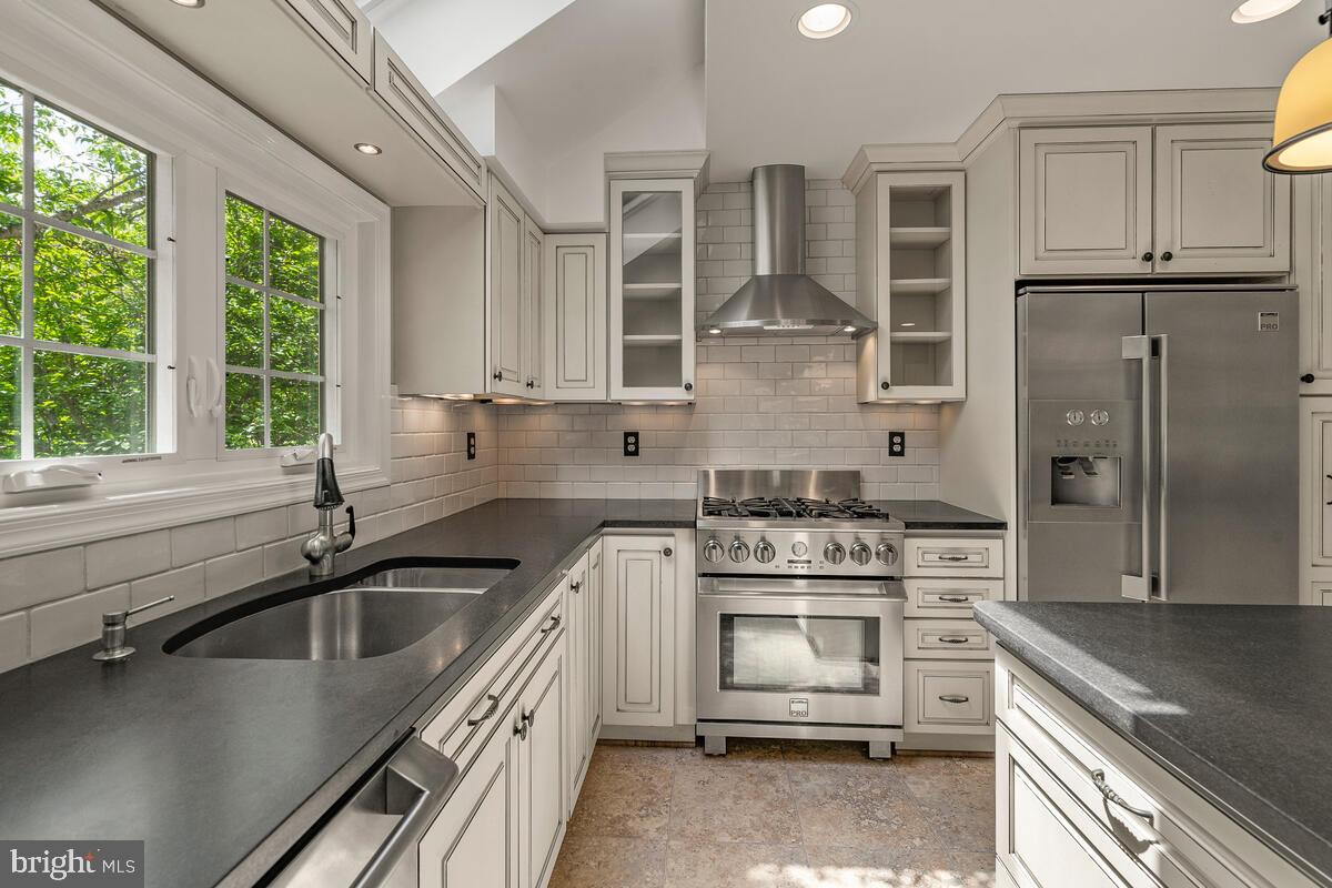 12124 Orchard View Road Gaithersburg, MD 20878 - Photo 21 of 51