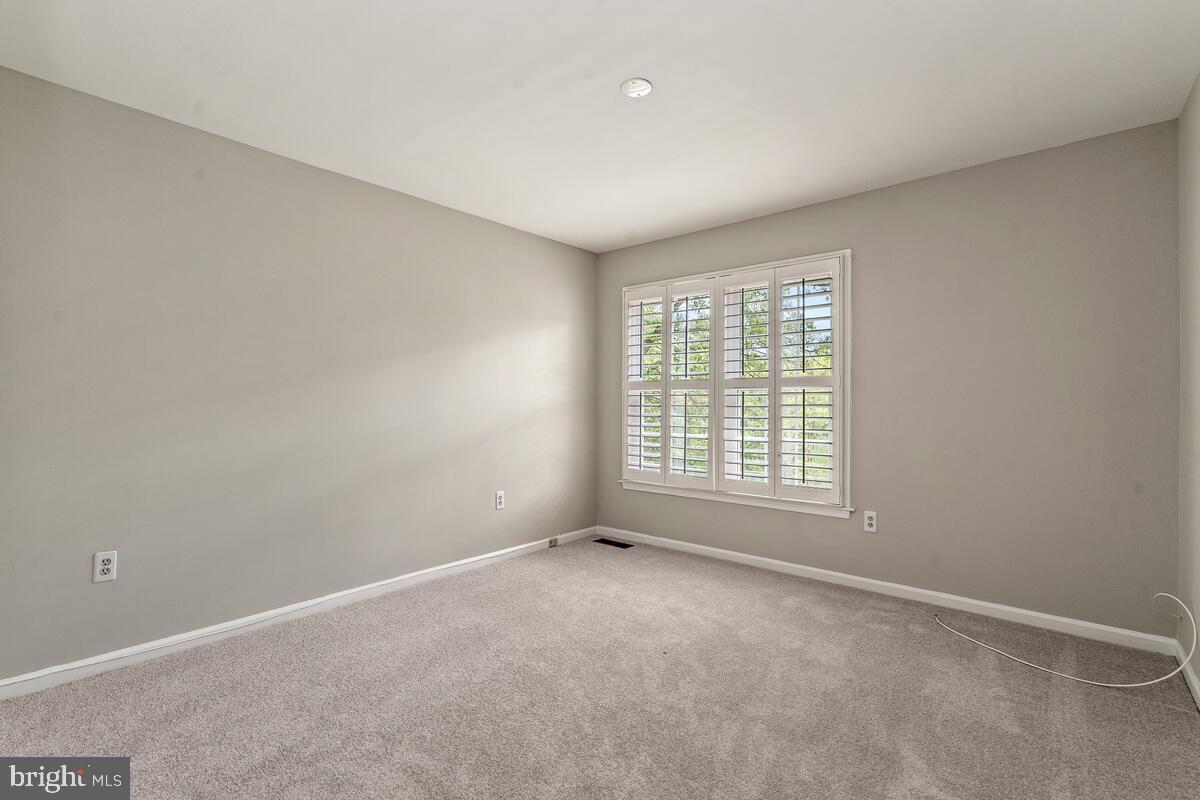 12124 Orchard View Road Gaithersburg, MD 20878 - Photo 30 of 51