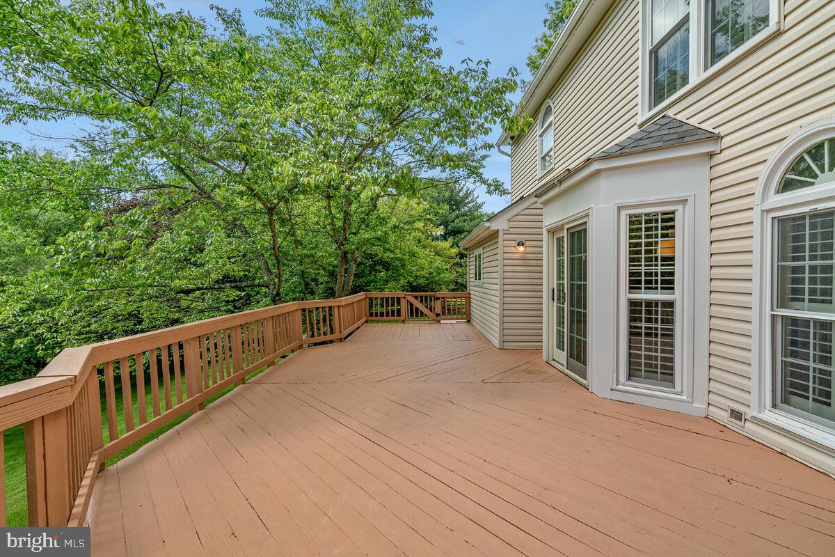 12124 Orchard View Road Gaithersburg, MD 20878 - Photo 34 of 51