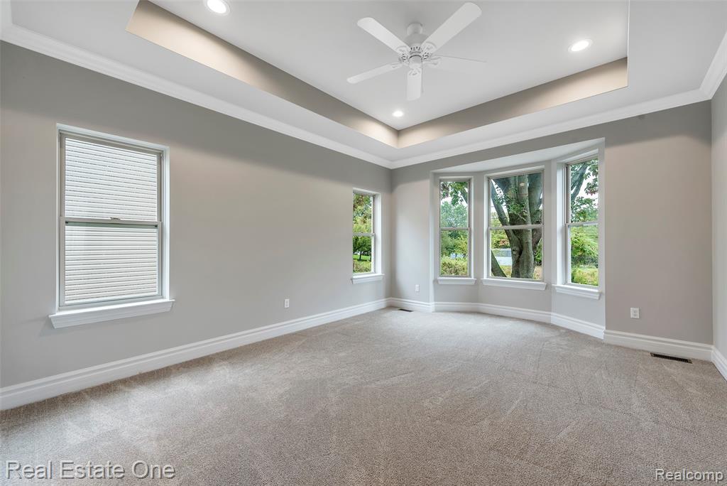 3859 Dearborn Avenue Rochester Hills, MI 48309 - Photo 27 of 32