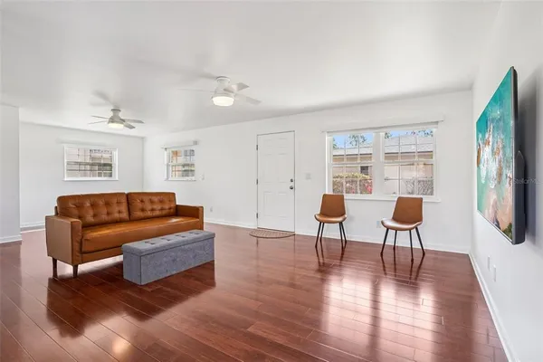 $98,000 | 1100 East Caroline Street, Unit 106, Tavares, FL 32778