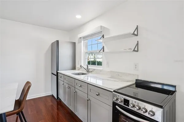 $98,000 | 1100 East Caroline Street, Unit 106, Tavares, FL 32778