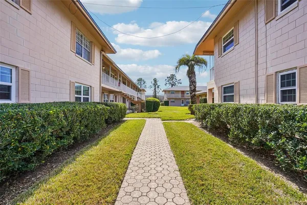 $98,000 | 1100 East Caroline Street, Unit 106, Tavares, FL 32778