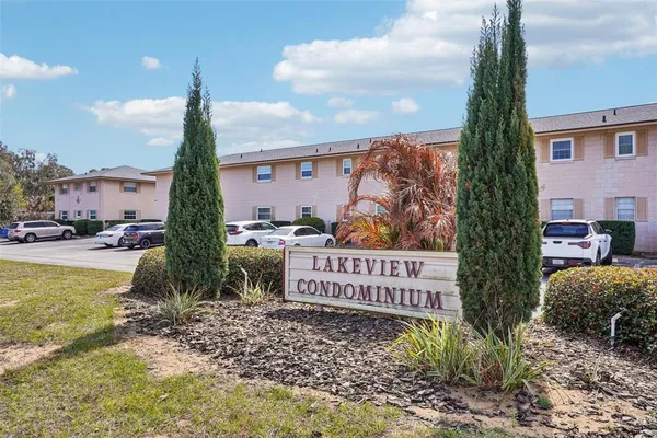 $98,000 | 1100 East Caroline Street, Unit 106, Tavares, FL 32778