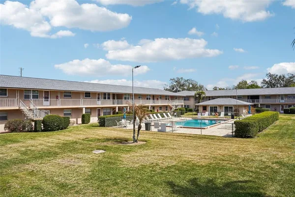 $98,000 | 1100 East Caroline Street, Unit 106, Tavares, FL 32778