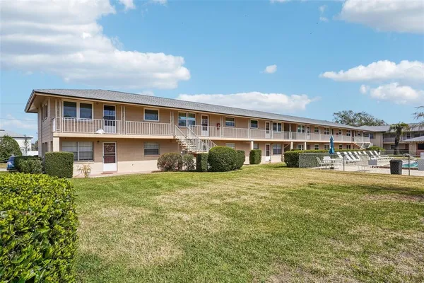 $98,000 | 1100 East Caroline Street, Unit 106, Tavares, FL 32778