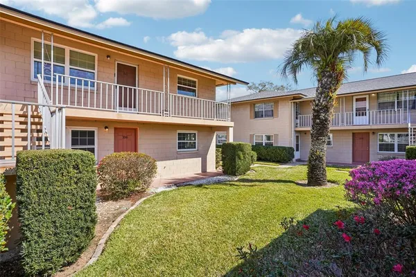 $98,000 | 1100 East Caroline Street, Unit 106, Tavares, FL 32778