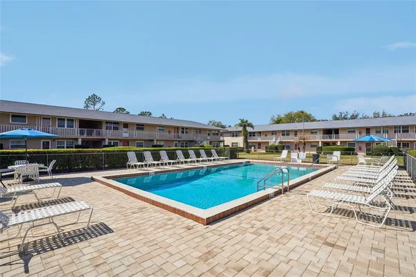 $98,000 | 1100 East Caroline Street, Unit 106, Tavares, FL 32778