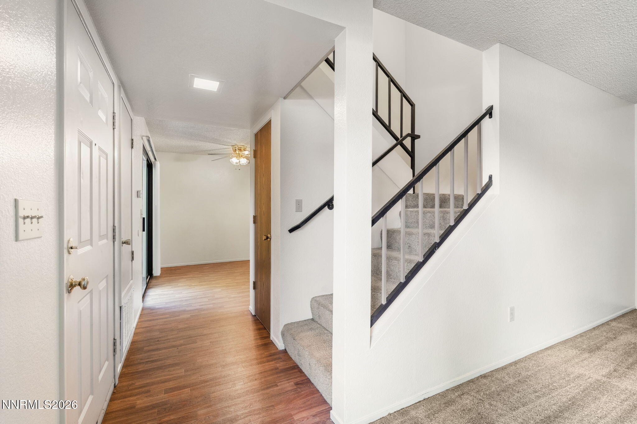 4516 Matich Drive Reno, NV 89502 - Photo 5 of 28 6-web-or-mls-DSC05648