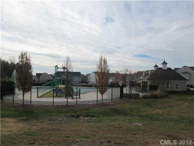 2630 Gosling Terrace Road Charlotte, NC 28262 - Photo 14 of 15