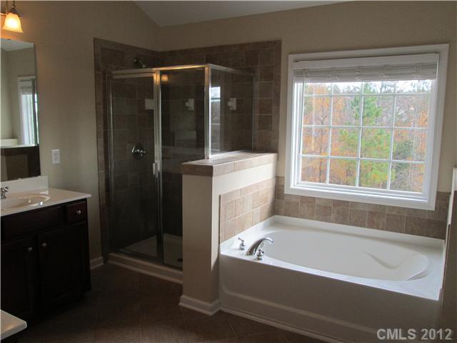 2630 Gosling Terrace Road Charlotte, NC 28262 - Photo 8 of 15