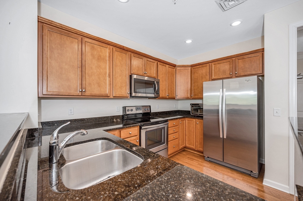 62 Abigail Way, Unit 2007 Reading, MA 01867 - Photo 5 of 28 Gallery Image 5
