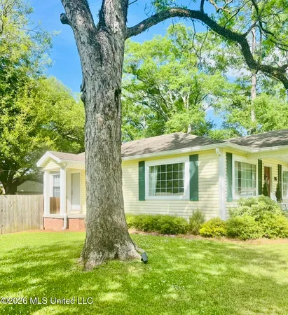 $225,000 | 115 4th Street Northwest, Magee, MS 39111