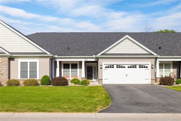 $450,000 | 966 Pathway Lane, Webster, NY 14580