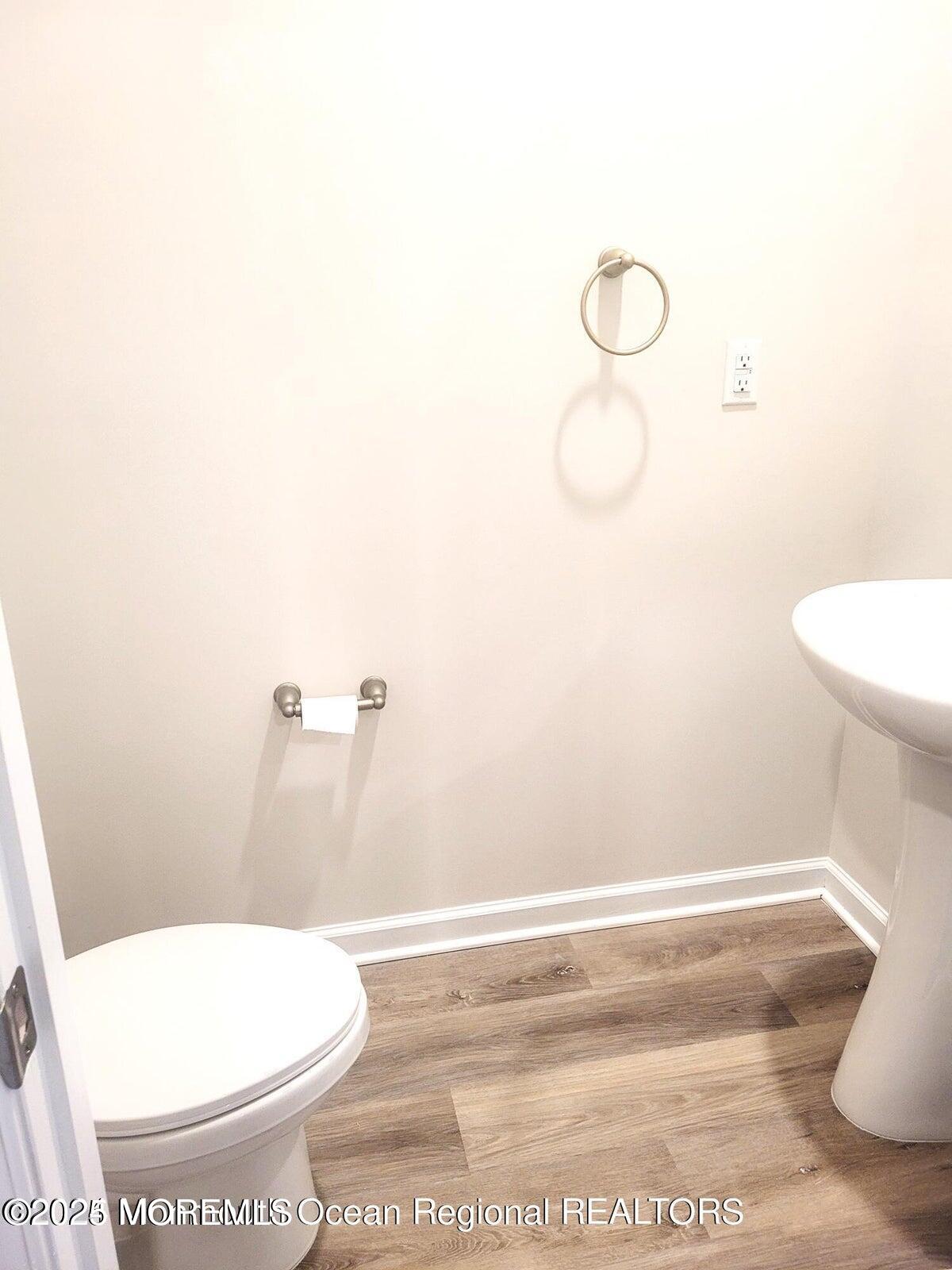 73 Nelsons Way Westampton, NJ 08060 - Photo 8 of 18 a bathroom with a toilet and a vanity