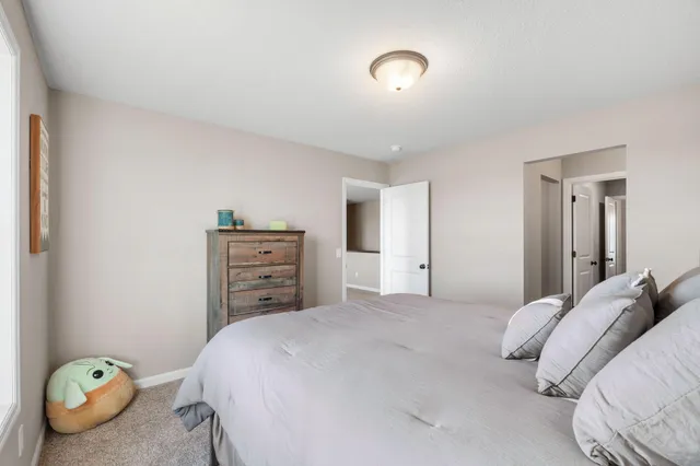 $589,900 | 904 Pine Vale Avenue, Somerset, WI 54025