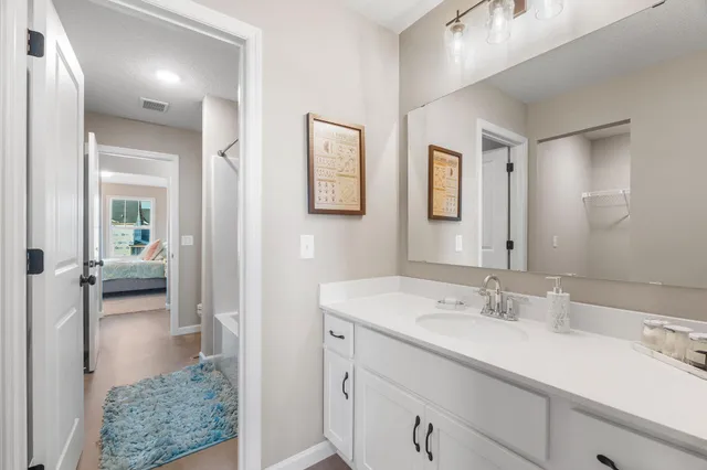 $589,900 | 904 Pine Vale Avenue, Somerset, WI 54025