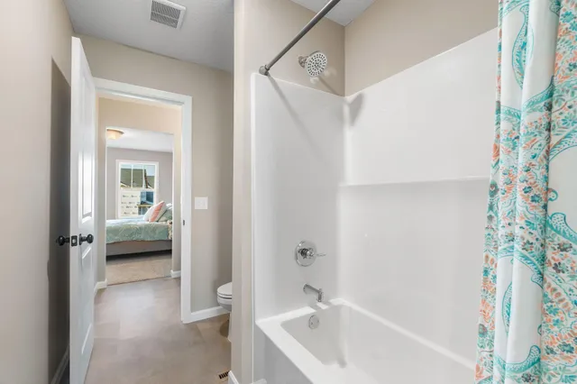 $589,900 | 904 Pine Vale Avenue, Somerset, WI 54025