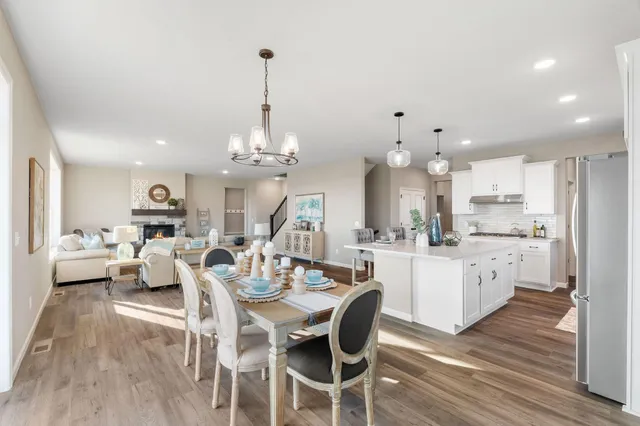 $589,900 | 904 Pine Vale Avenue, Somerset, WI 54025