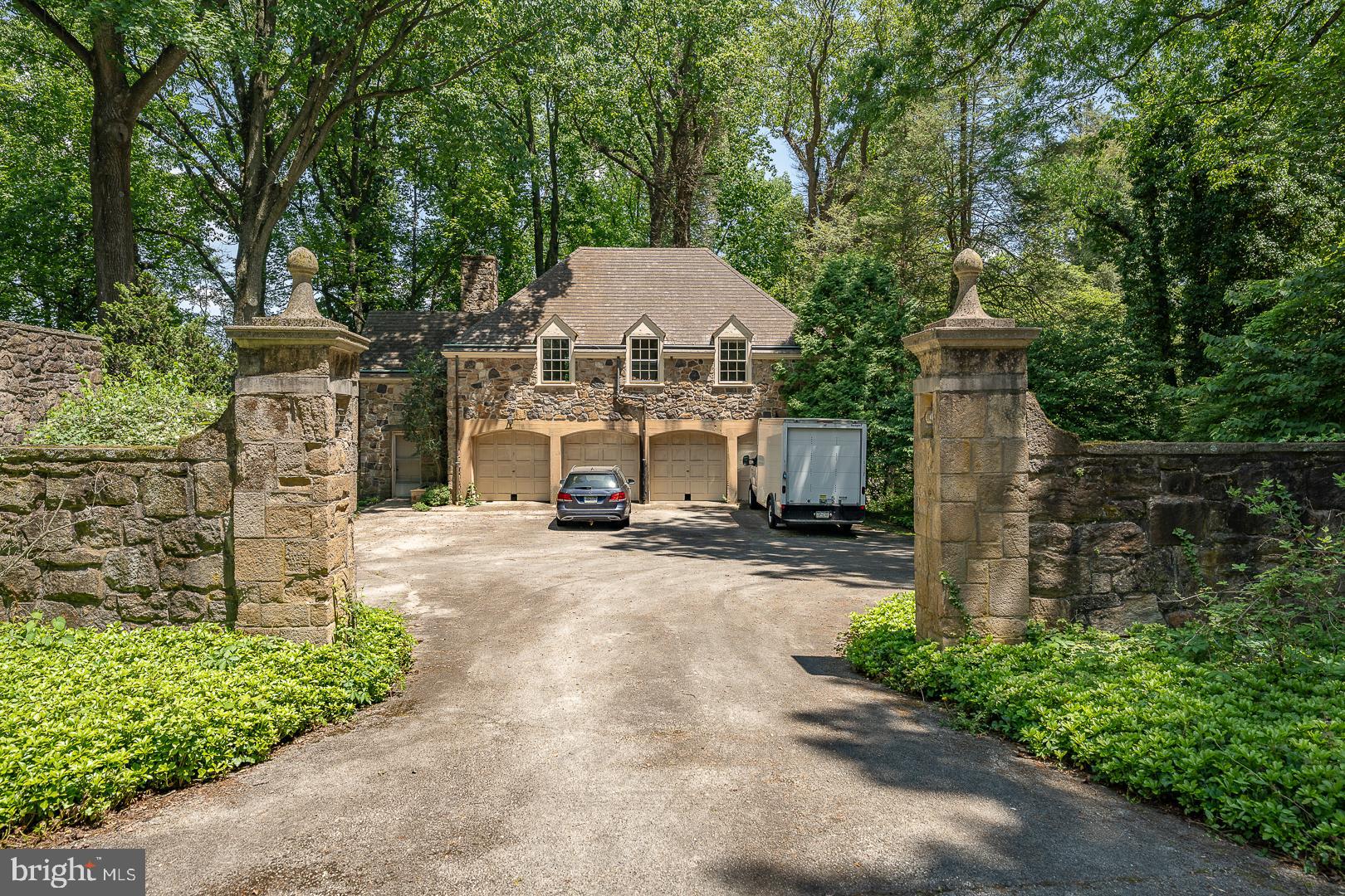 602 Old Eagle School Road Wayne, PA 19087 - Photo 18 of 100 Four heated bays
