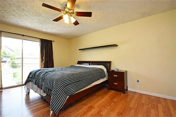 $2,580 | 2523 Coopers Post Lane, Sugar Land, TX 77478