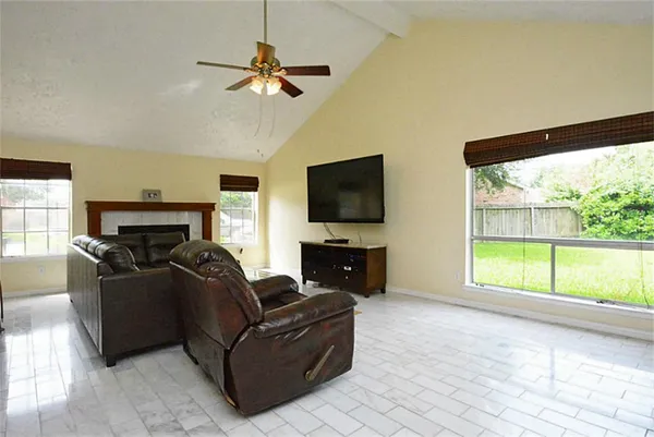 $2,580 | 2523 Coopers Post Lane, Sugar Land, TX 77478
