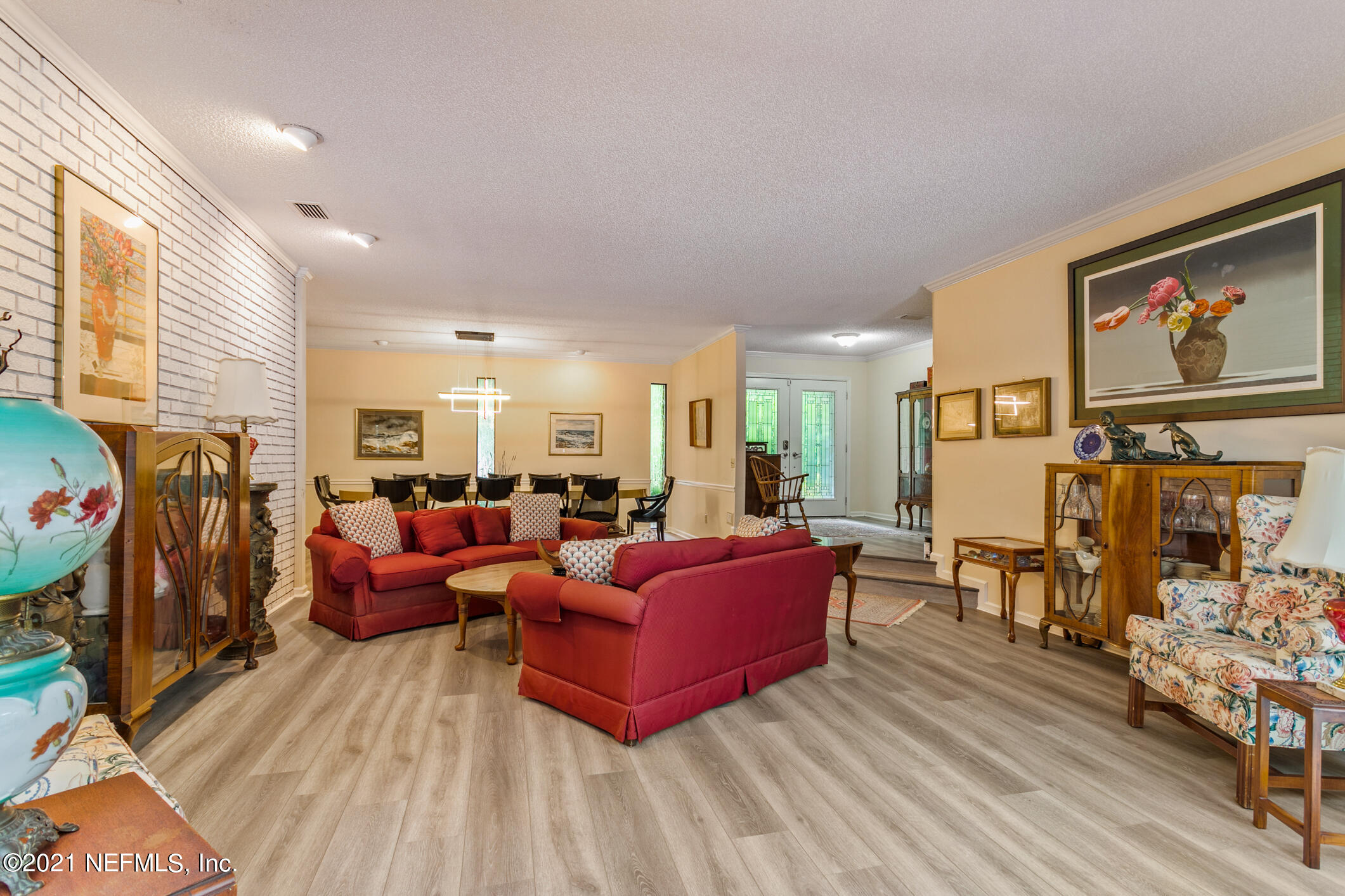 14140 Mandarin Road Jacksonville, FL 32223 - Photo 7 of 47 Living Room