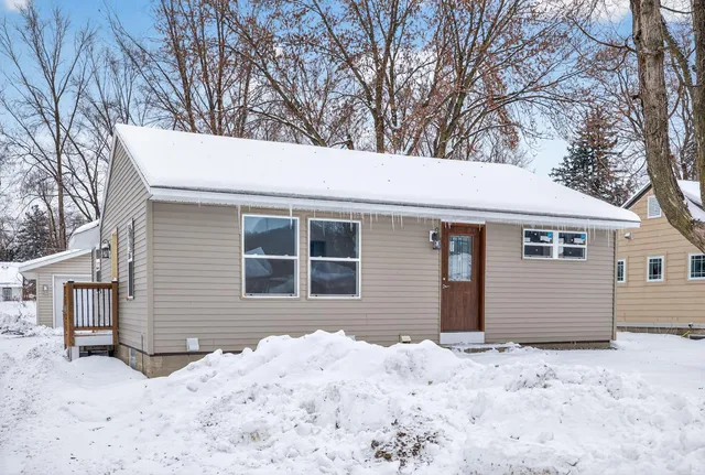 $289,900 | 131 Rose Avenue, Red Wing, MN 55066