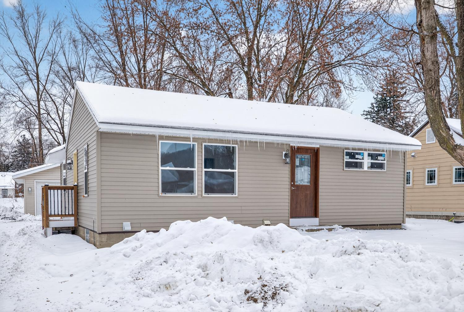 131 Rose Avenue Red Wing, MN 55066 - Photo 3 of 38