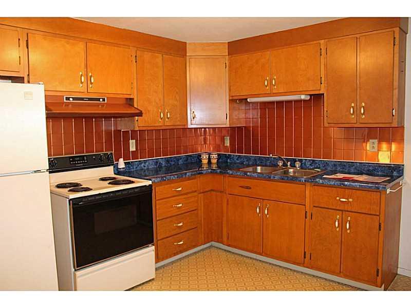 2908 Cavins Drive Springfield, OH 45503 - Photo 4 of 20