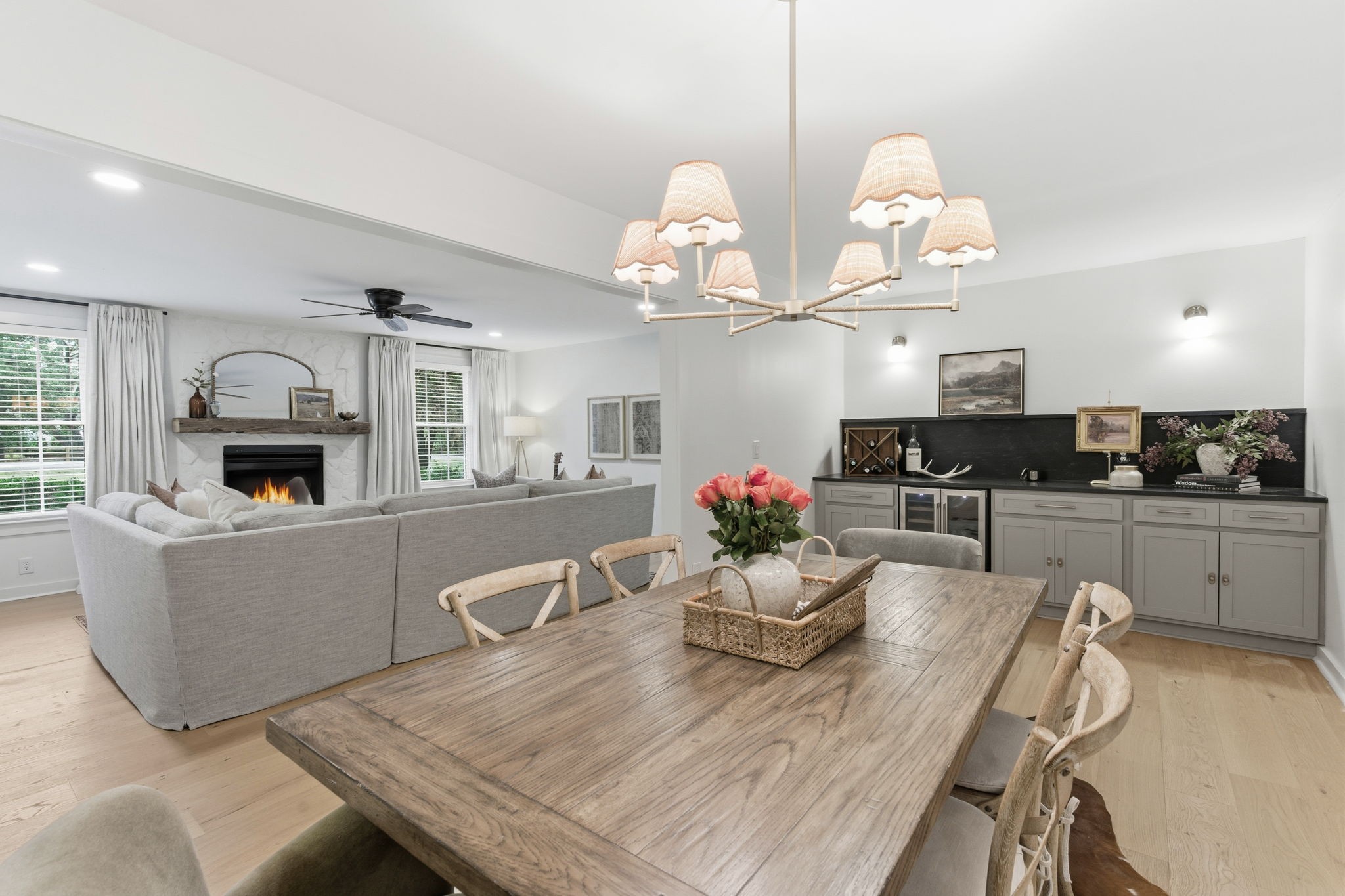 305 Ridgewood Road Franklin, TN 37064 - Photo 7 of 25 a living room with fireplace furniture and a kitchen view