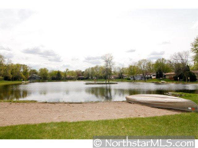 2504 Ridge Lane Mounds View, MN 55112 - Photo 3 of 10