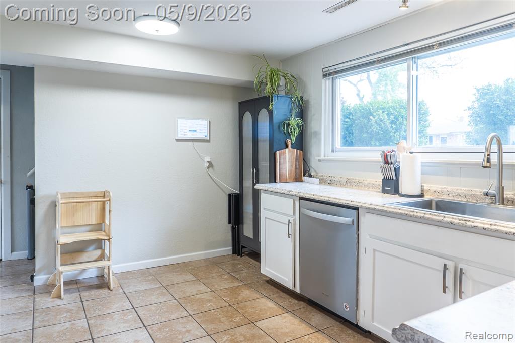 529 John Rolfe Drive Monroe, MI 48162 - Photo 11 of 35