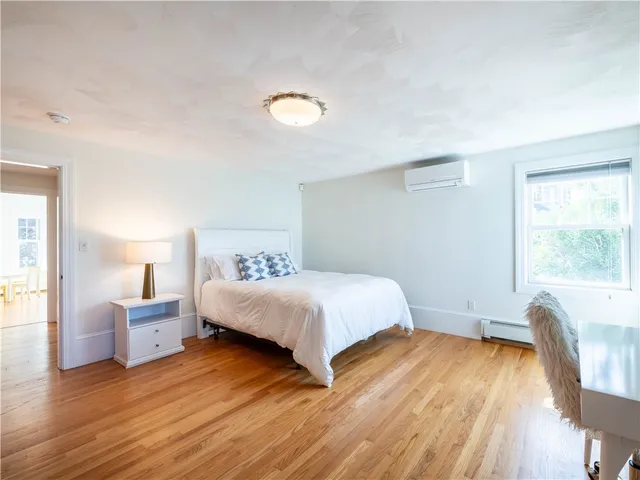 $6,000 | 573 Wolcott Avenue, Middletown, RI 02842