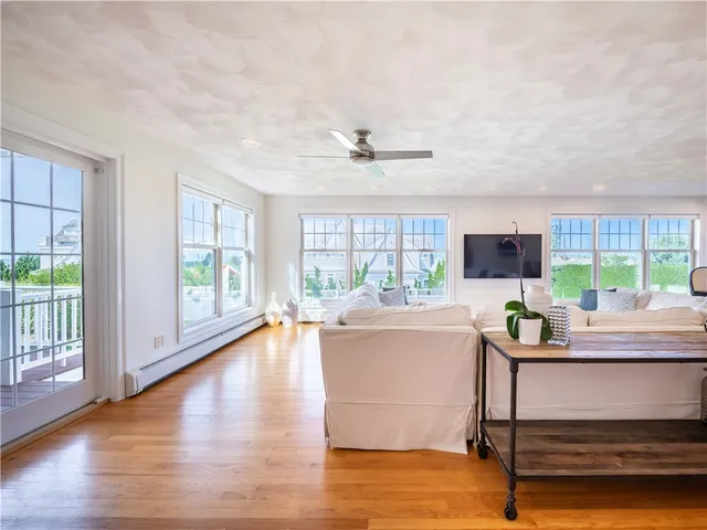 $6,000 | 573 Wolcott Avenue, Middletown, RI 02842