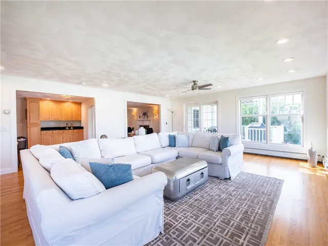 $6,000 | 573 Wolcott Avenue, Middletown, RI 02842