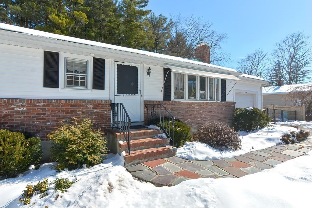 5 Merriam Road Framingham, MA 01701 - Photo 3 of 28 Gallery Image 3