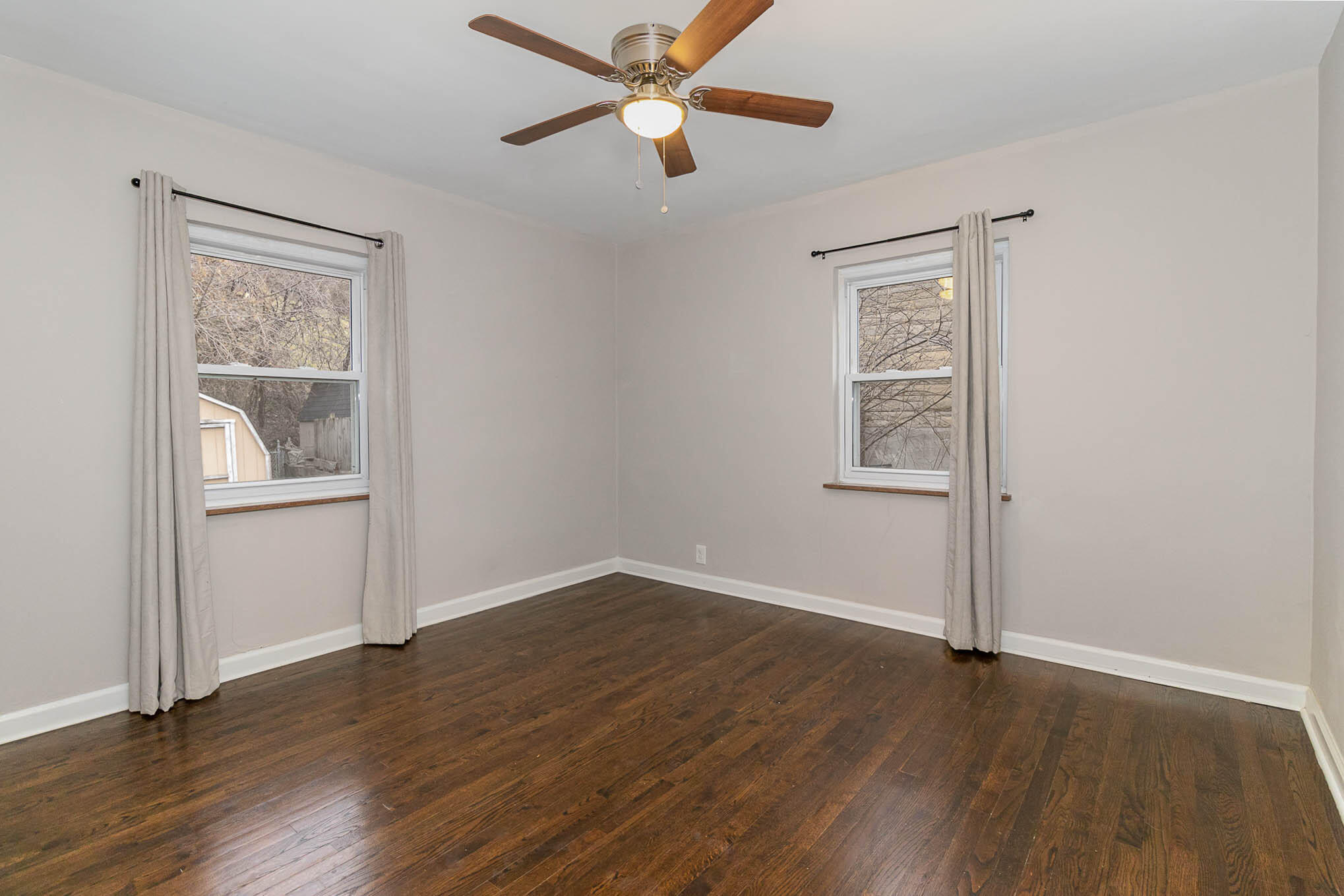 343 Riddle Place Newport, KY 41071 - Photo 7 of 28 Gallery Image 7