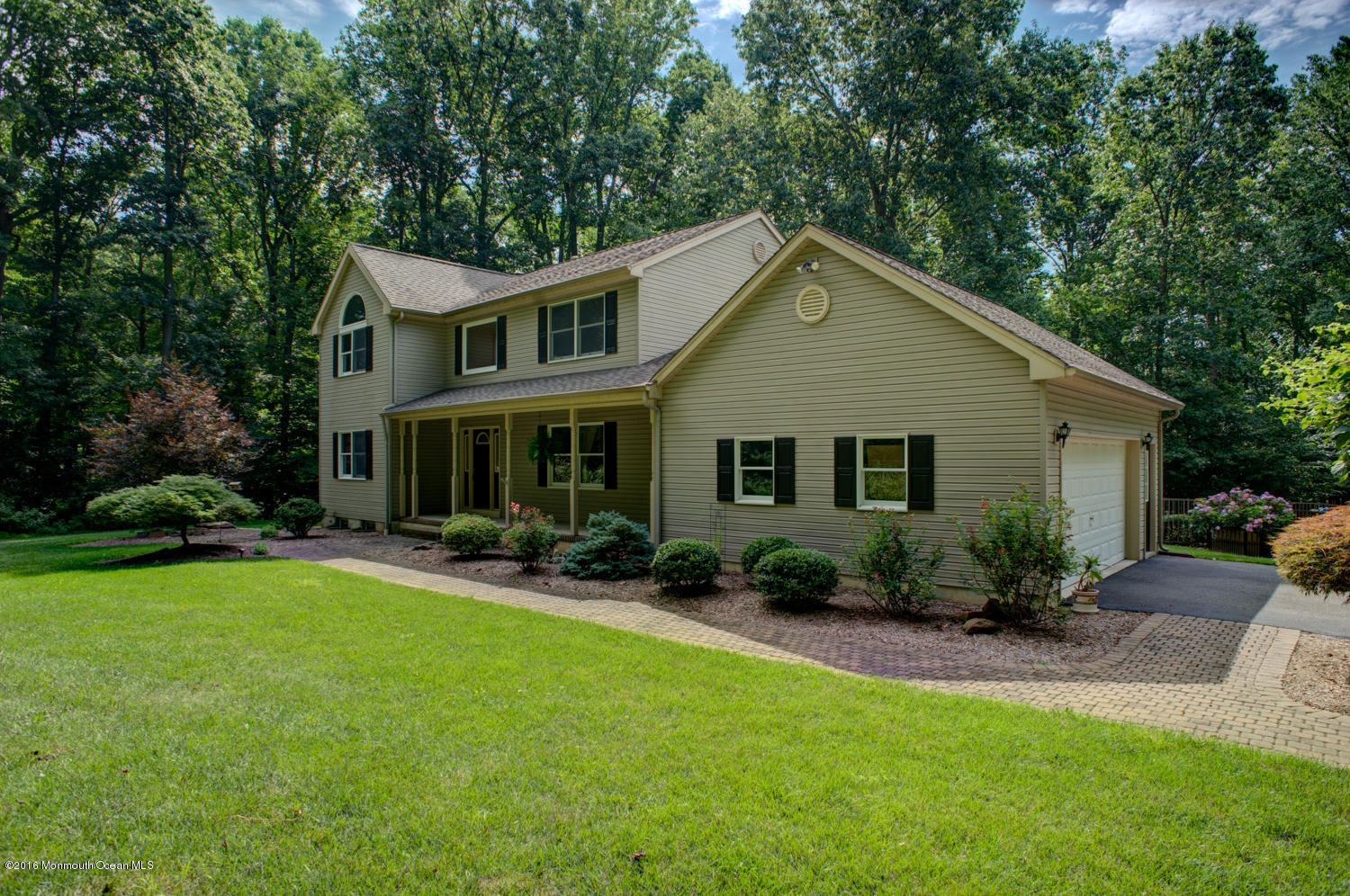 23 Rues Road Cream Ridge, NJ 08514 - Photo 2 of 45 a front view of house with yard and green space