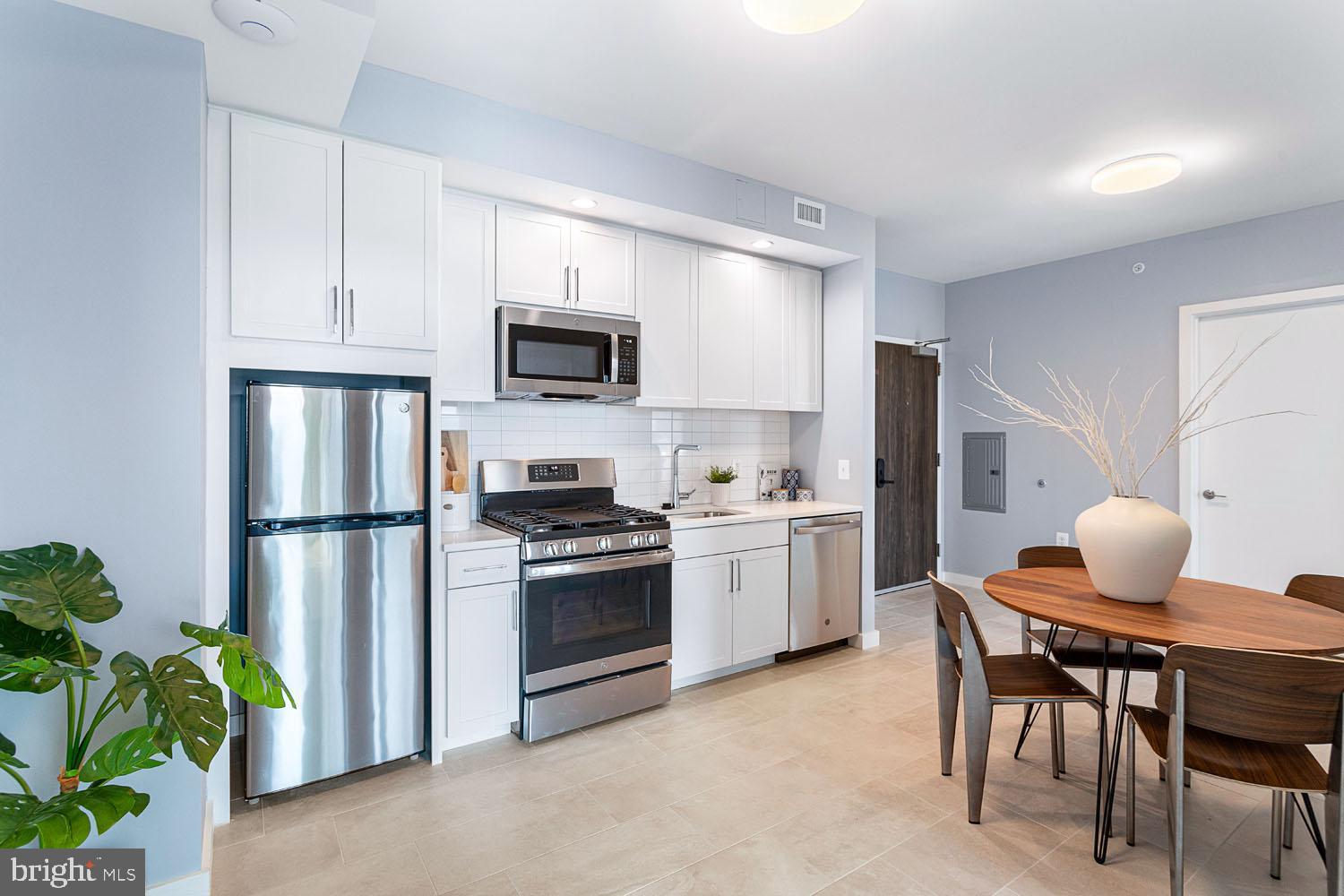 400 Florida Avenue Northeast, Unit 209 Washington, DC 20002 - Photo 15 of 31 Kitchen