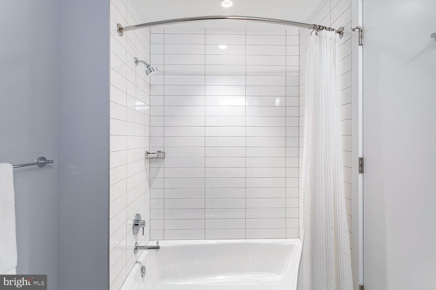 400 Florida Avenue Northeast, Unit 209 Washington, DC 20002 - Photo 28 of 31 Bathroom