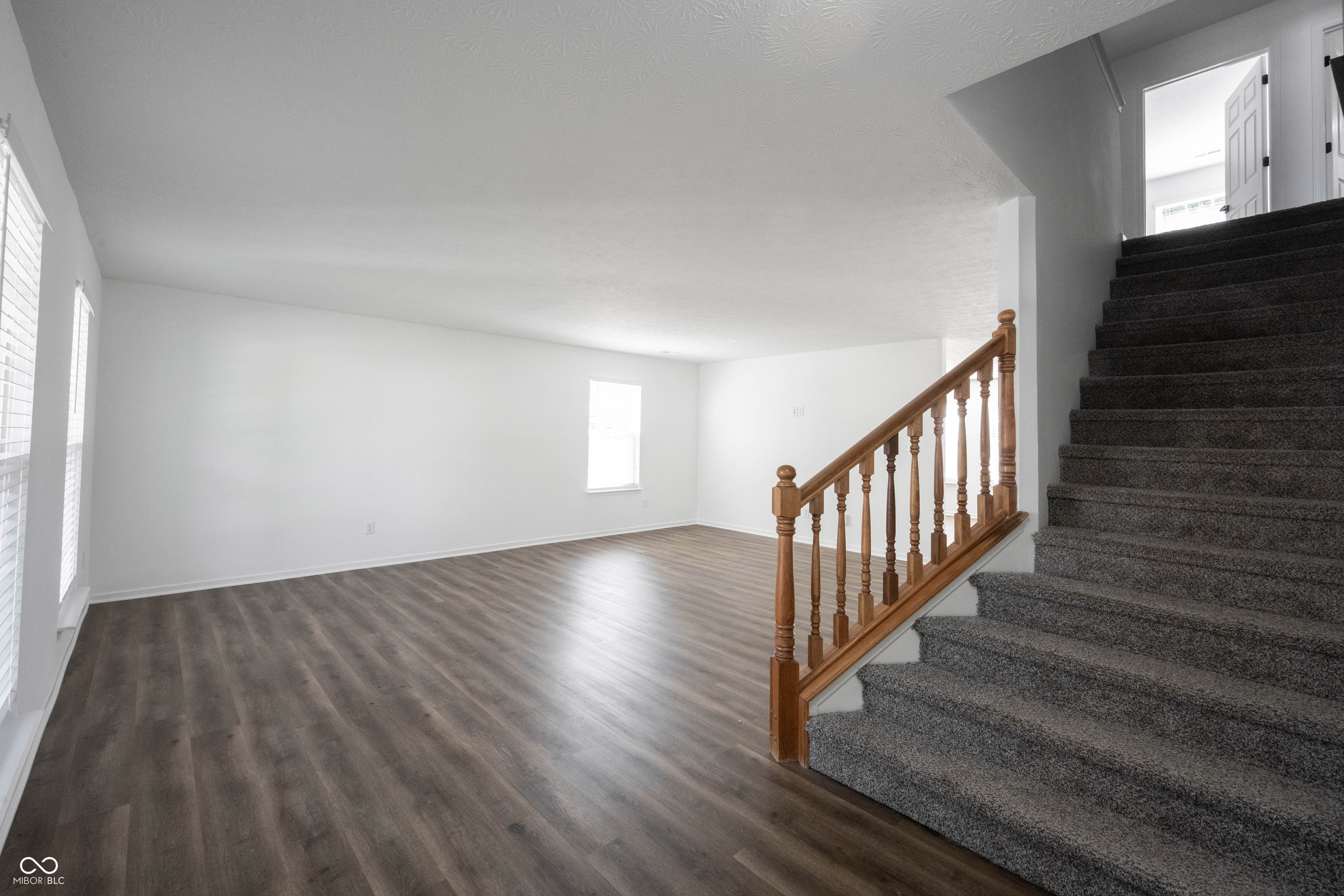 10175 Pamona Court Fishers, IN 46038 - Photo 5 of 58