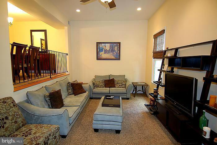 8390 Uxbridge Court Springfield, VA 22151 - Photo 10 of 29 Living Room