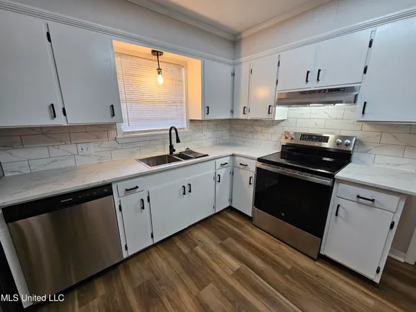 $2,000 | 827 Briarfield Road, Jackson, MS 39211