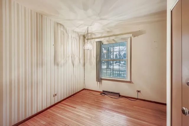 $309,900 | 2107 Kirchoff Road, Rolling Meadows, IL 60008