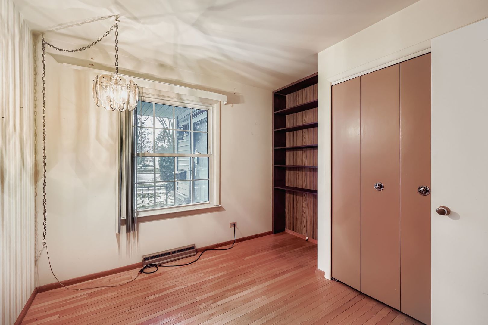 2107 Kirchoff Road Rolling Meadows, IL 60008 - Photo 16 of 28