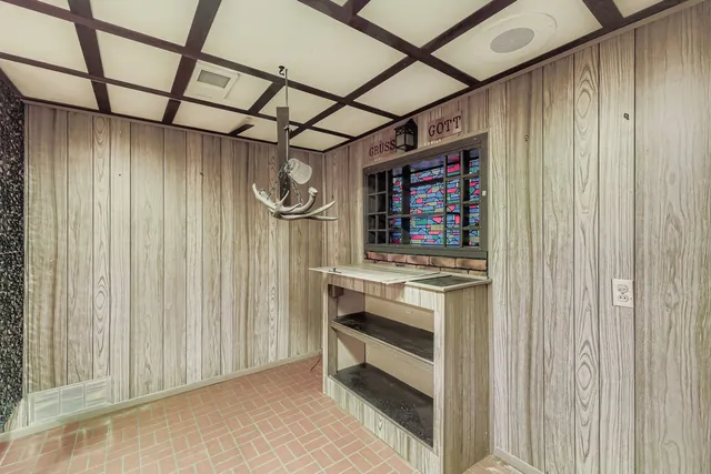 $309,900 | 2107 Kirchoff Road, Rolling Meadows, IL 60008