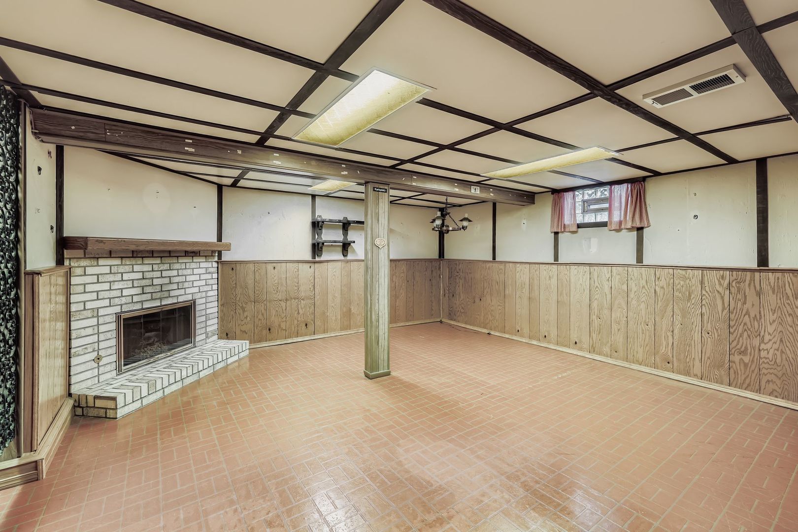 2107 Kirchoff Road Rolling Meadows, IL 60008 - Photo 22 of 28