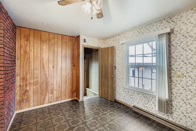 $309,900 | 2107 Kirchoff Road, Rolling Meadows, IL 60008