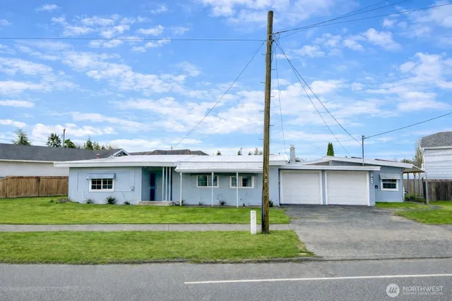 $340,000 | 244 Emerson Avenue, Hoquiam, WA 98550